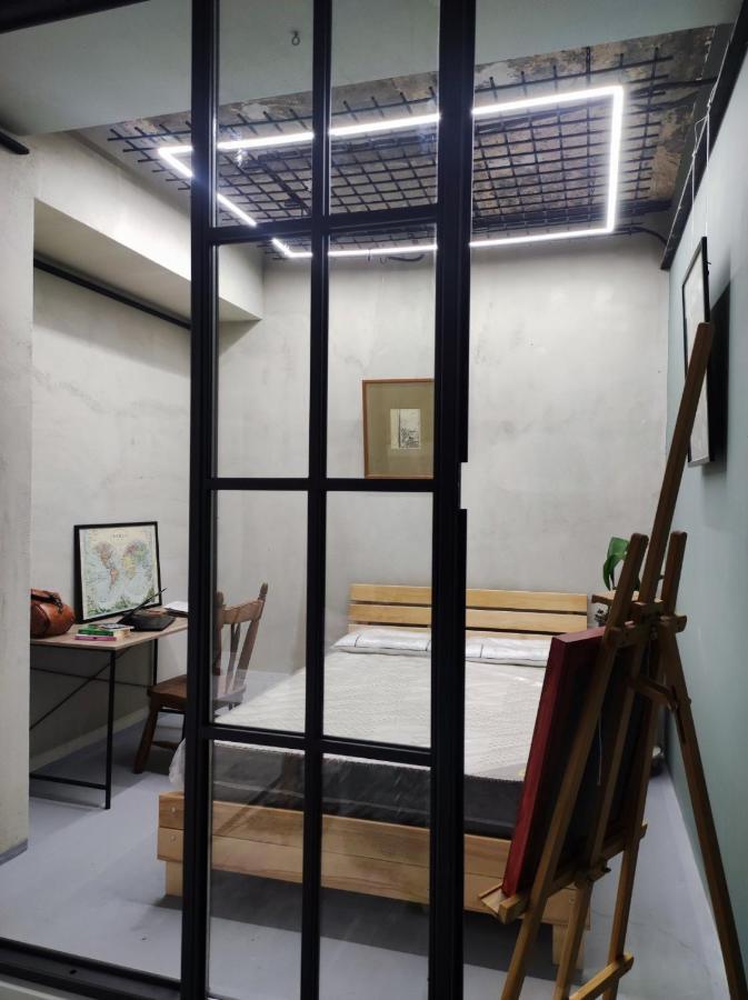 ティビリシShared Flat In An Artists District Pikris Goraアパートメント エクステリア 写真